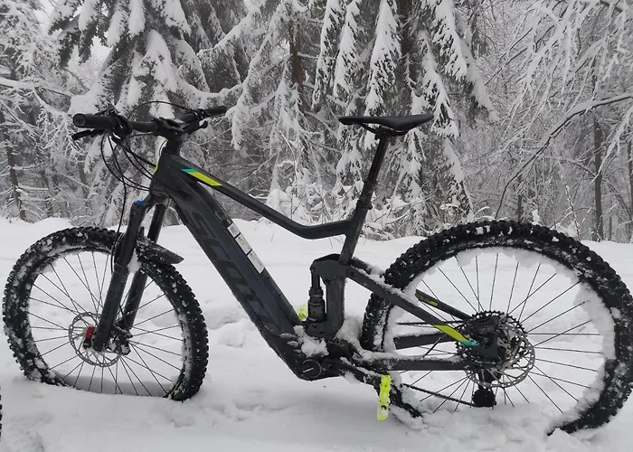 לינה וארוחת בוקר Gosciniec Solisko שצ'צ'ירק